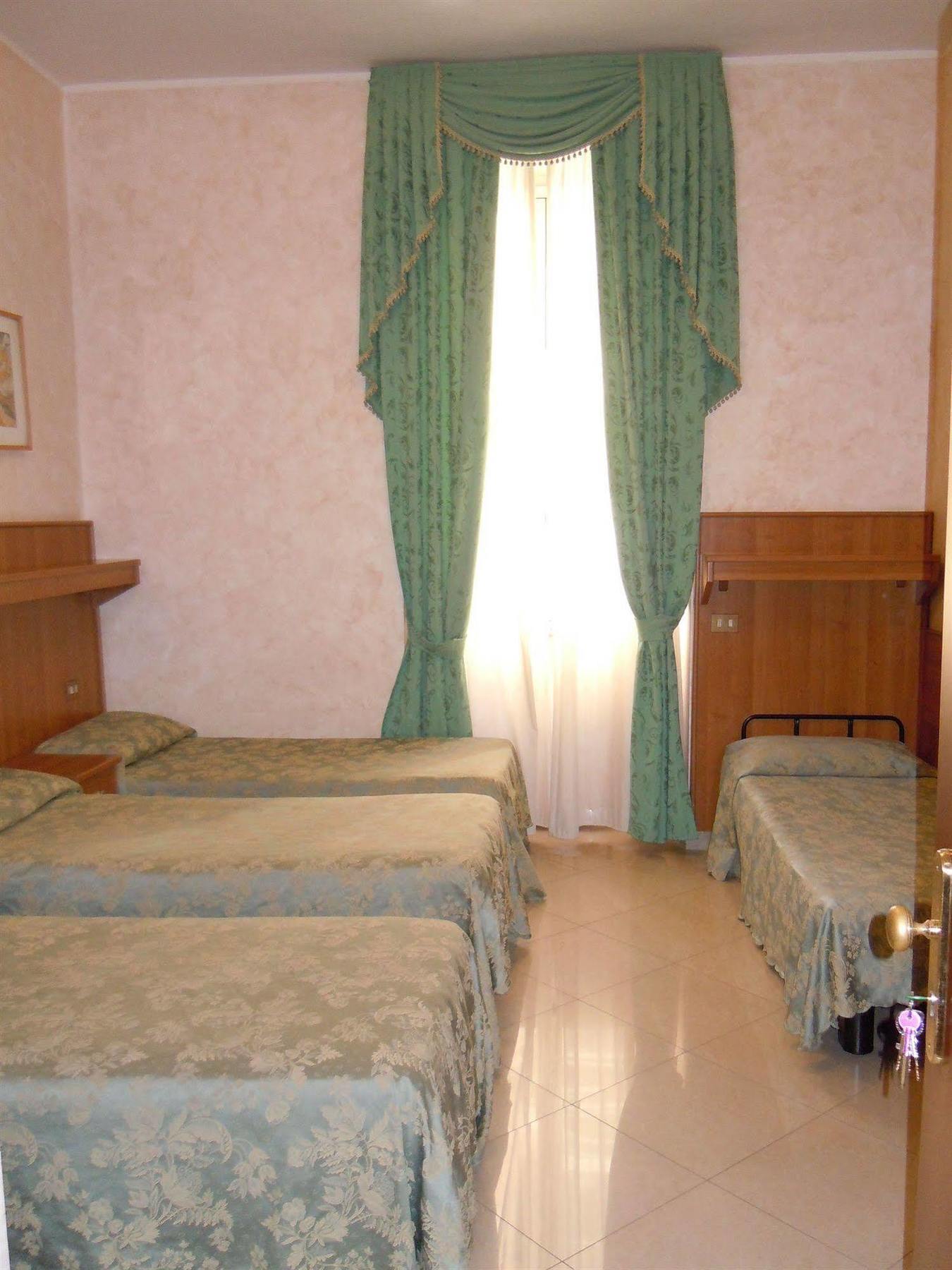 Hotel Papa Germano Róma Kültér fotó