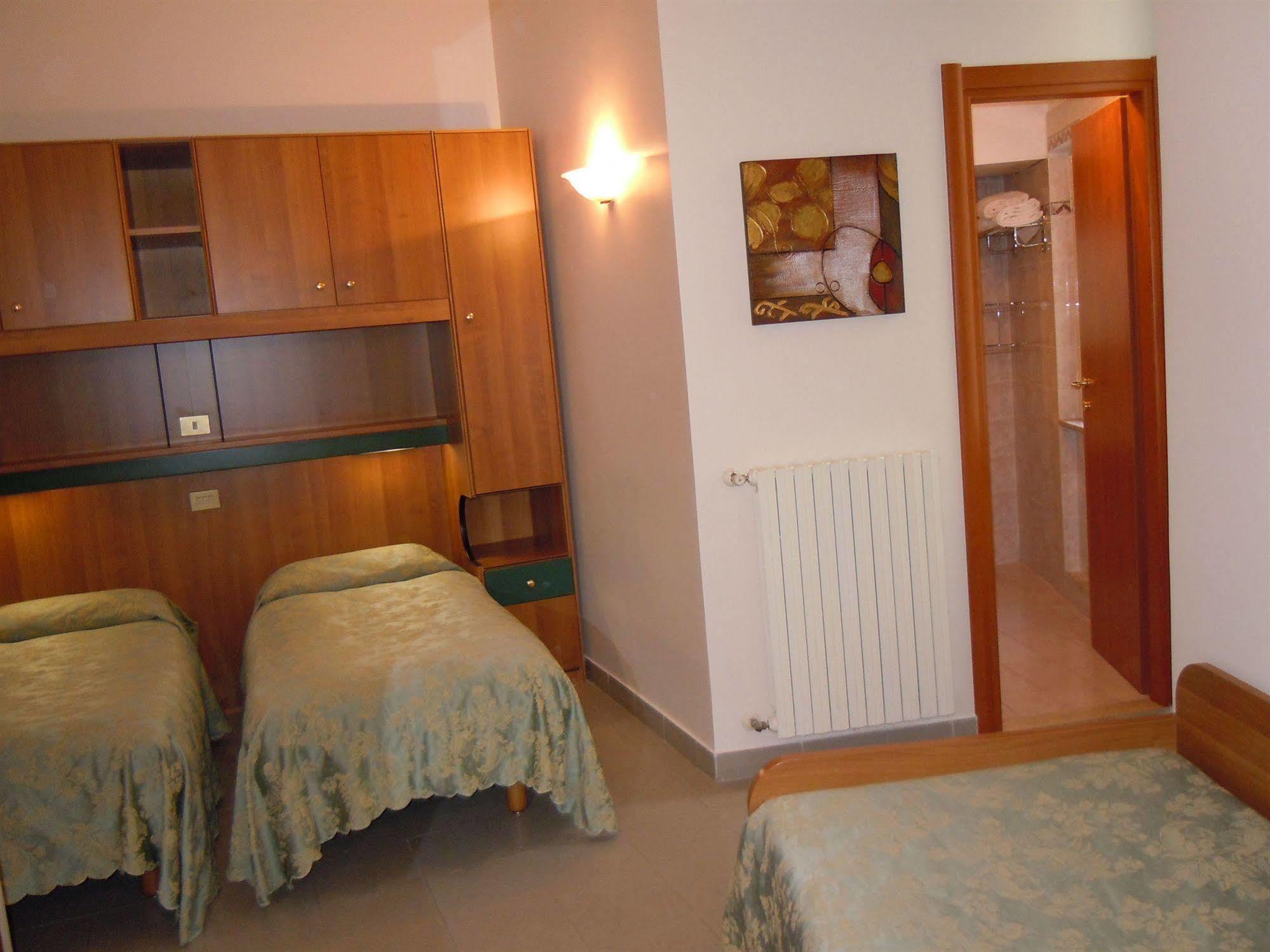 Hotel Papa Germano Róma Kültér fotó